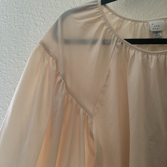 A new day blouse - Picture 3 of 5